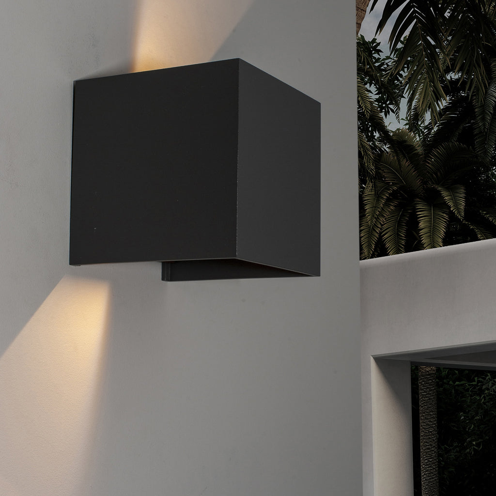 Mantra DAVOS vanjska zidna LED svjetiljka 12W 3000K IP54 100MM CRNA