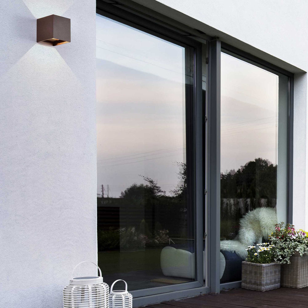 Mantra DAVOS vanjska zidna LED svjetiljka 12W 3000K IP54 100MM SMEĐA
