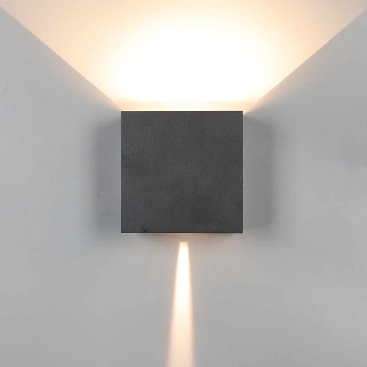 Mantra DAVOS vanjska zidna LED svjetiljka 20W 4000K IP65 150MM CRNA