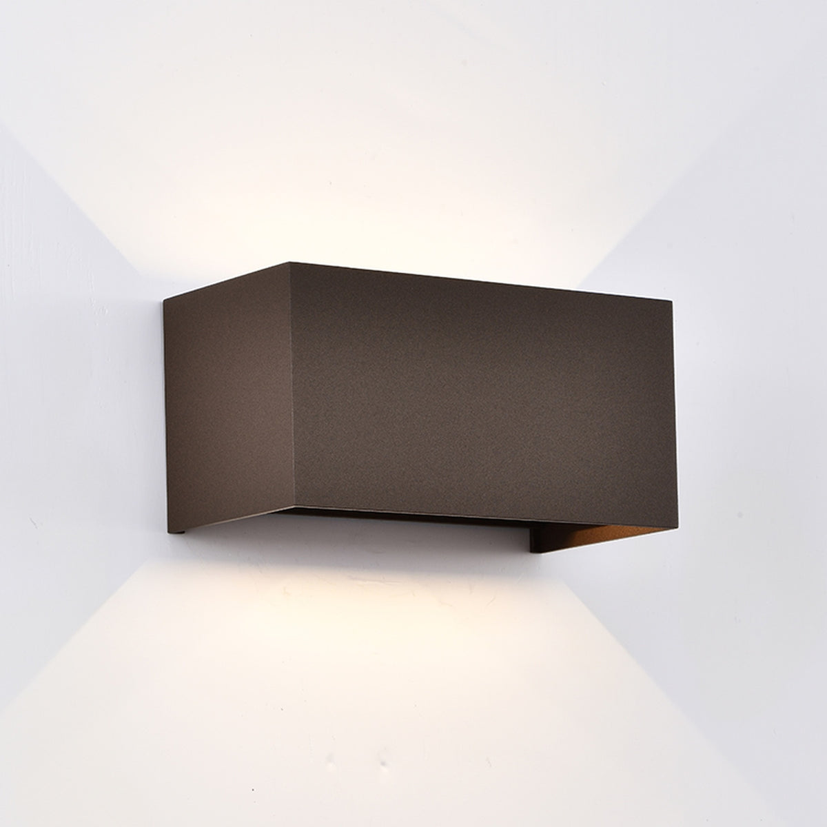 Mantra DAVOS vanjska zidna LED svjetiljka 24W 4000K IP54 200MM SMEĐA