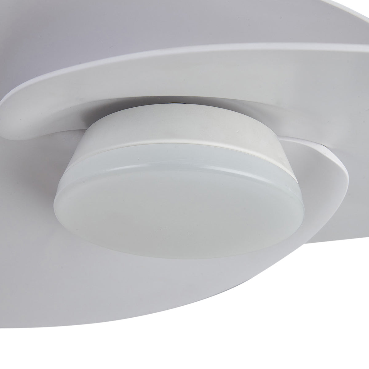 Mantra NENUFAR stropni LED ventilator 74cm BIJELI