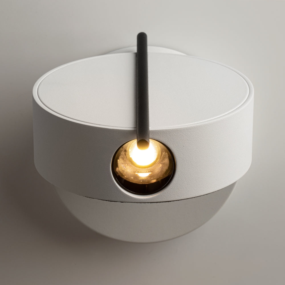 LED zidna svjetiljka Nuance 3W 3000K bijela/crna