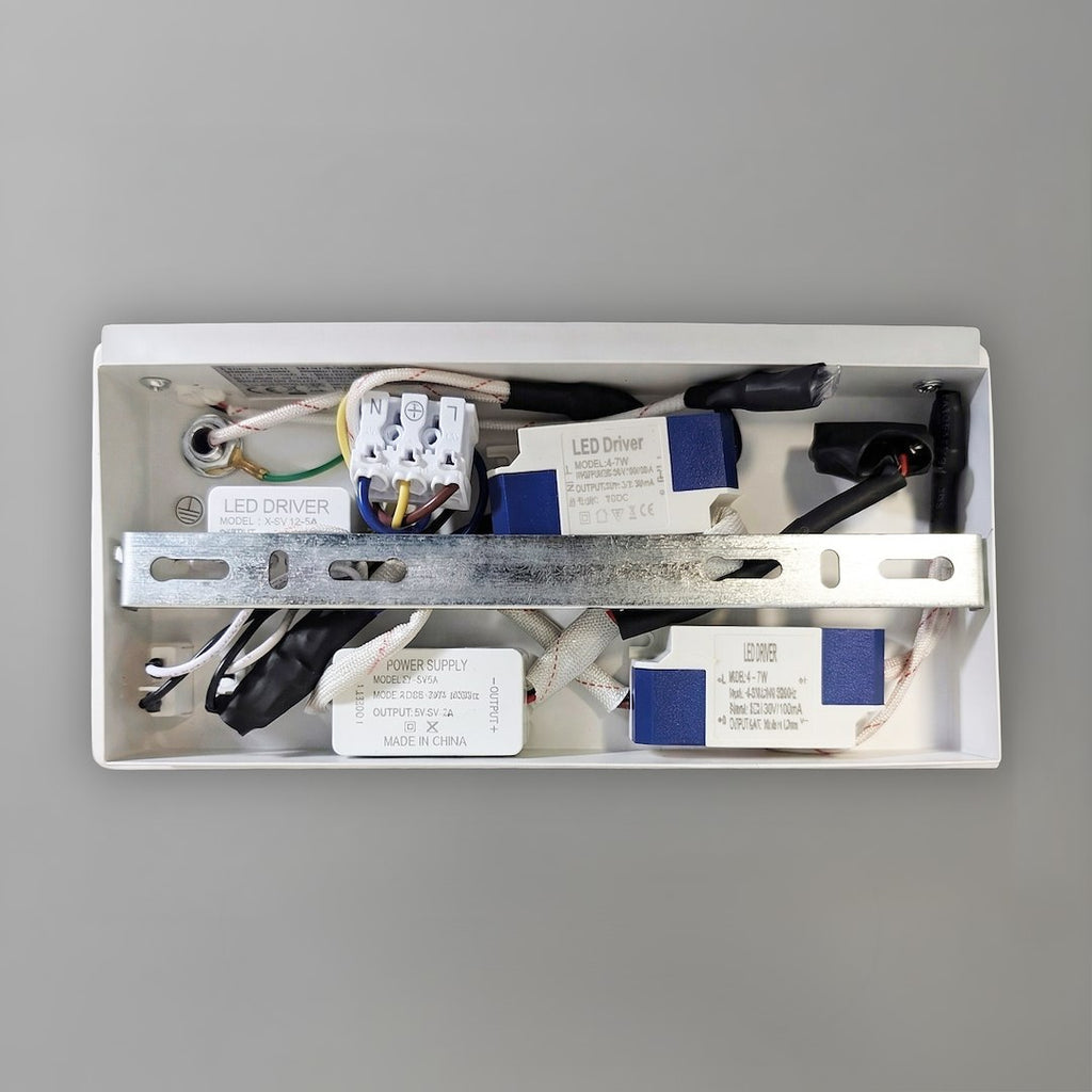 Noćna lampa s policom SHELF Led 4W+5W+2W desna bijela